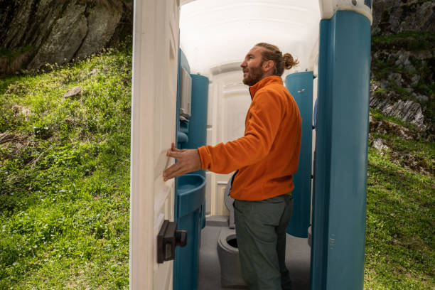 Best Porta potty rental near me  in Fairfield, AL