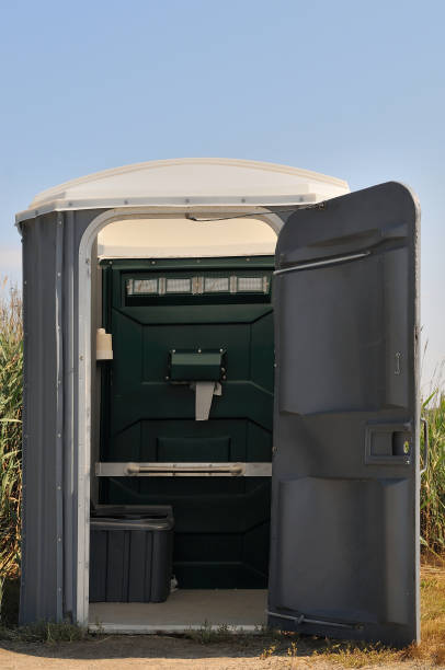 Best Portable restroom trailer rental  in Fairfield, AL